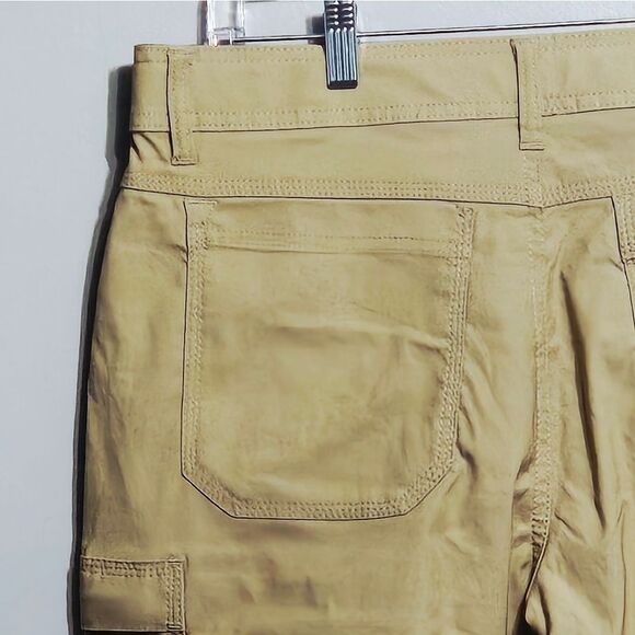 Prana, Mens Cargo Shorts with adjustable Belt. NWT, Size 33 Waist - Picture 4 of 6